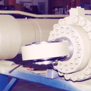 heavy-duty-marine-hydraulic-cylinders